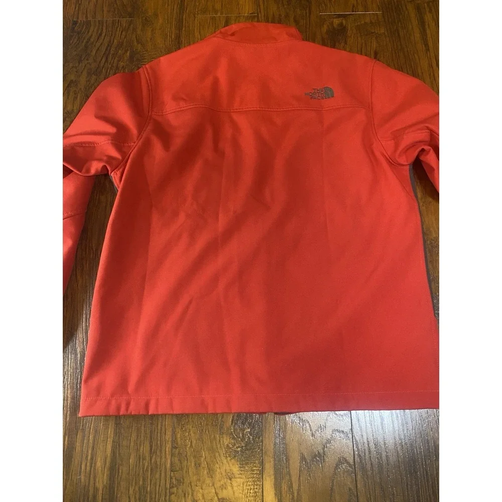 The North Face WindWall Softshell Jacket Mens Medium Red Gray Full Zip Fleece